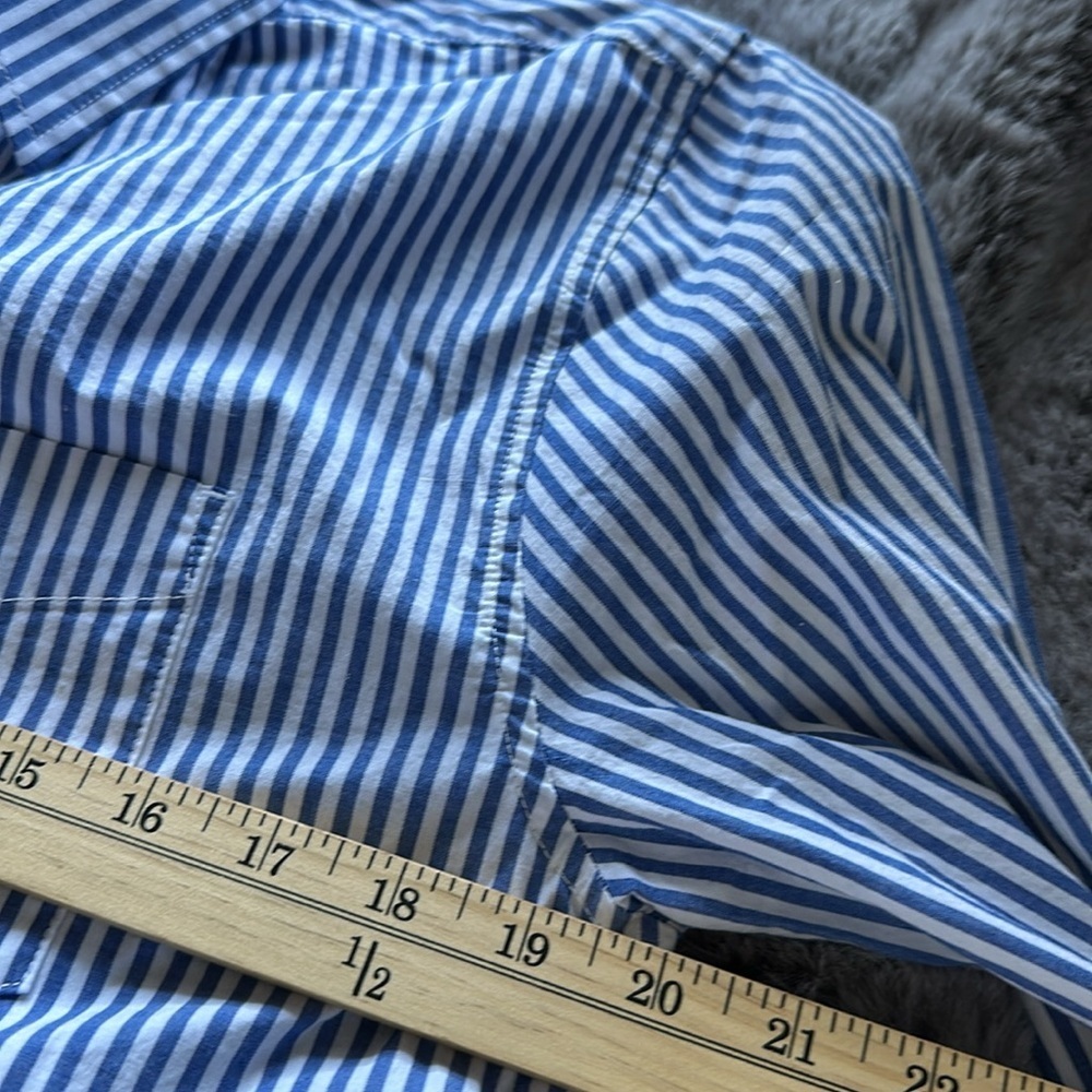 Free Assembly Blue and White striped long sleeve button Size S (unisex style) - Picture 7 of 9